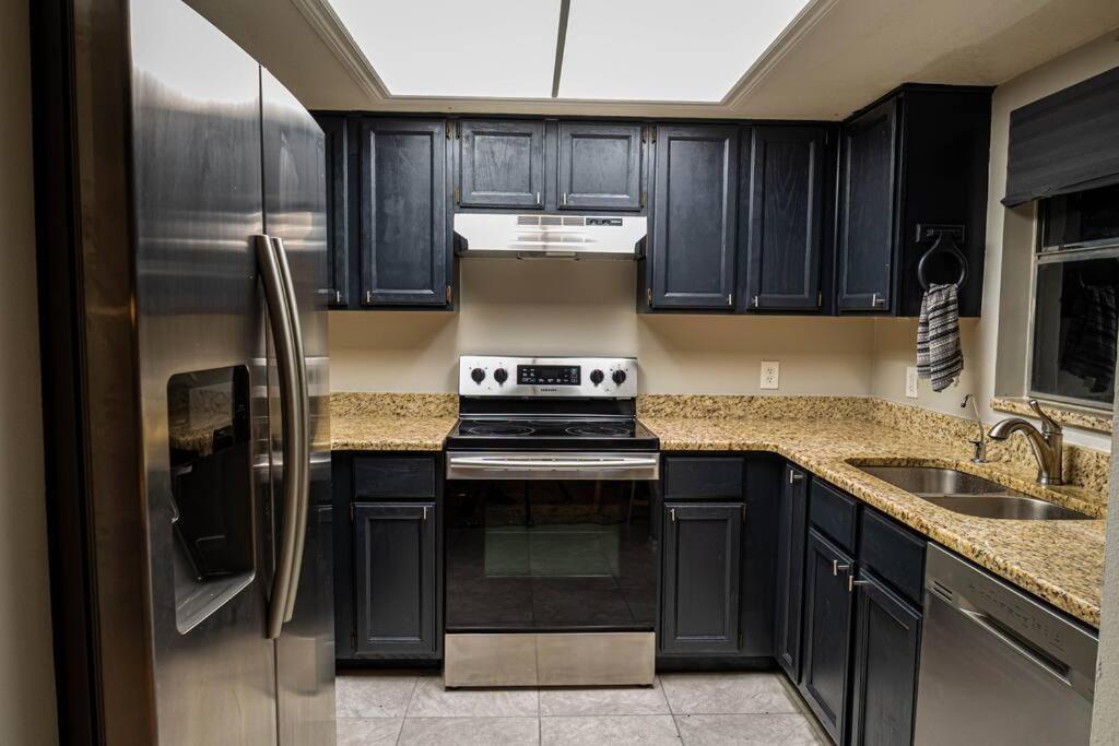 Renovated 3 Bedroom Home Near All Main Attractions 키시미 외부 사진